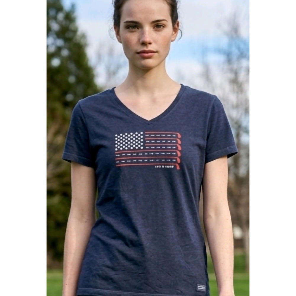 Life Is Good Womens M V-Neck Crusher Tee Golf Flag Graphic Navy Blue Cotton
